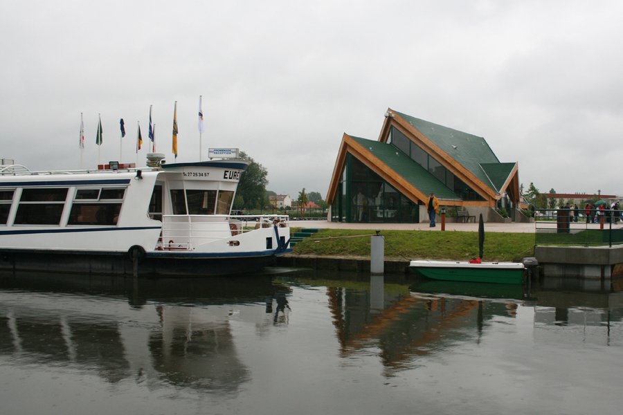 Port de saint amand.jpg