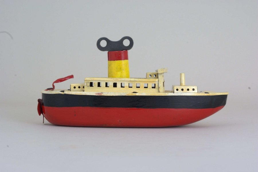 bateau_jouet_1950___collection_agulhon_photo_mml.jpg