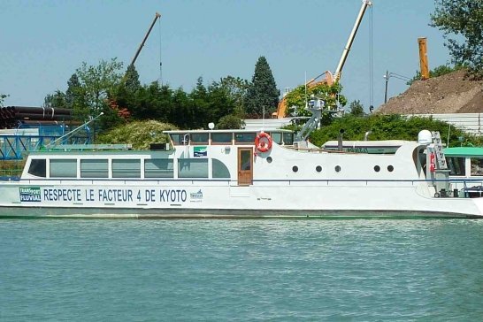 bateau_le_rhone.jpg