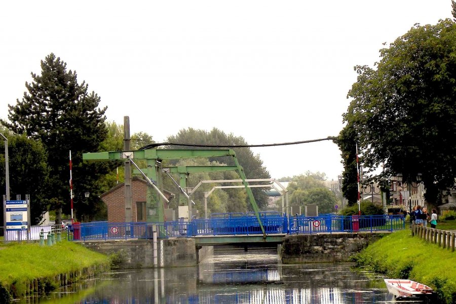 ecluse_de_merville.jpg