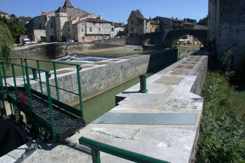 ecluse_nerac.jpg