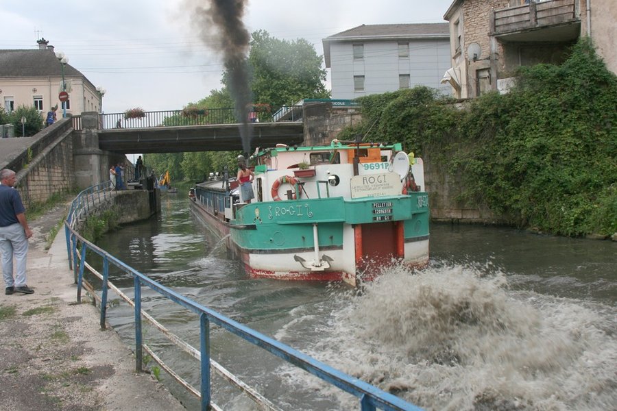 rogi_port_sur_saone_3.jpg